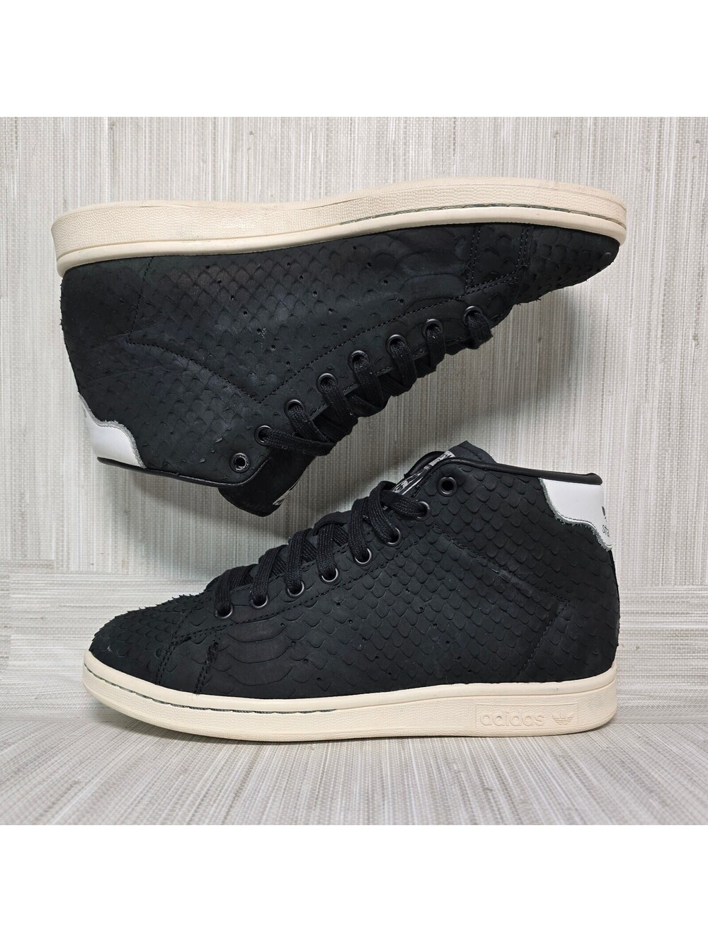 adidas Stan Smith Mid Snakeskin Women’s 9.5 Black High Top BB4863